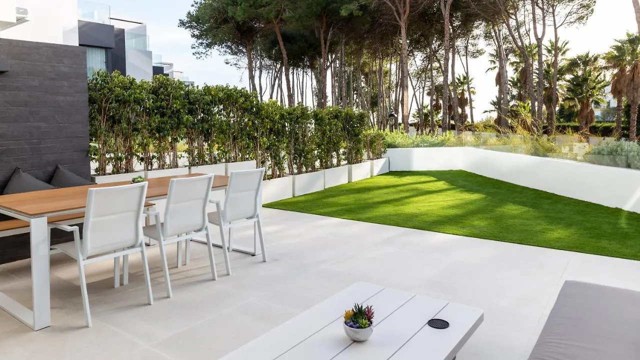 The Island, Estepona, Casa 6 Luxury Beachfront Holiday home