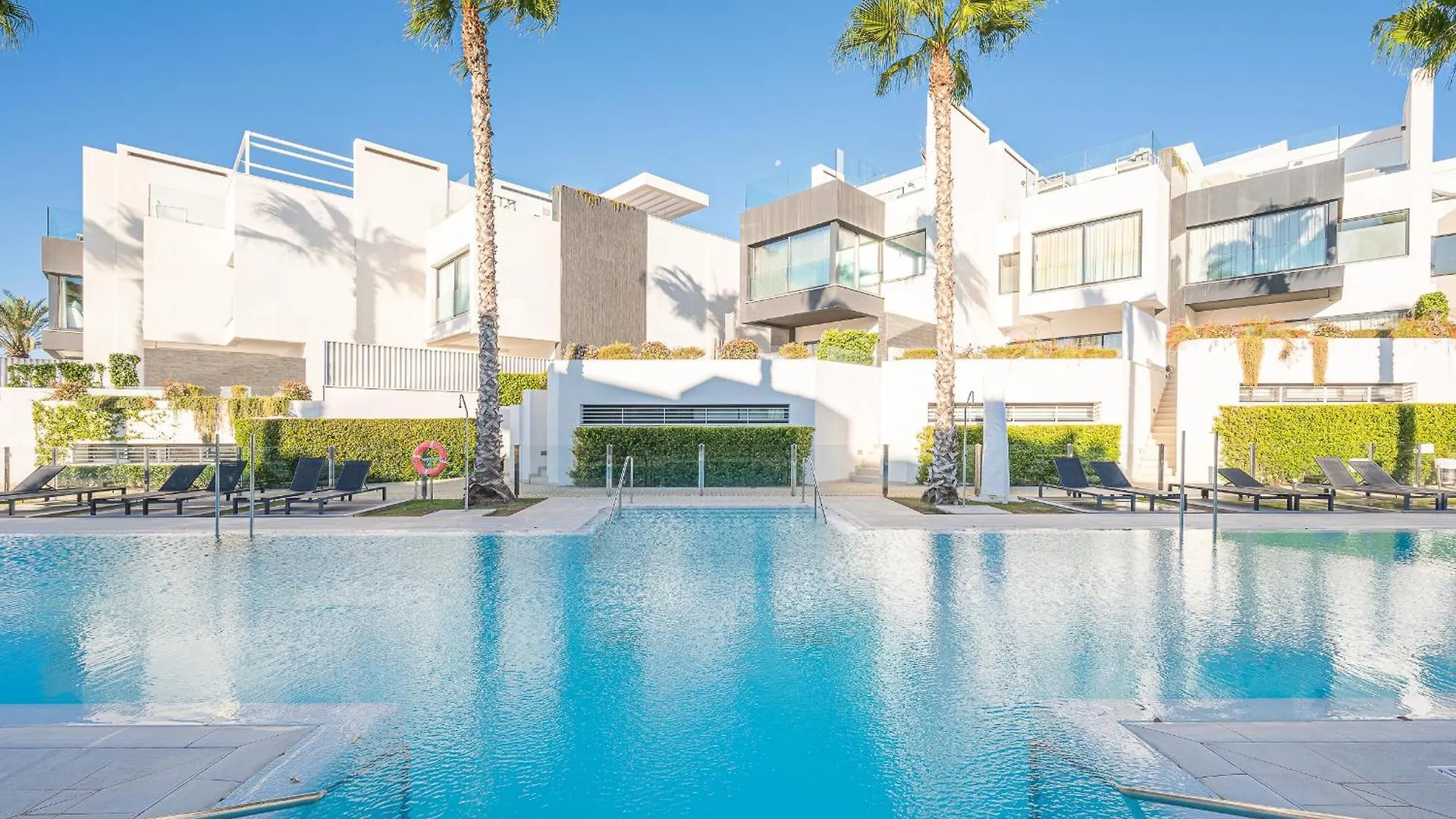 The Island, Estepona, Casa 6 Luxury Beachfront