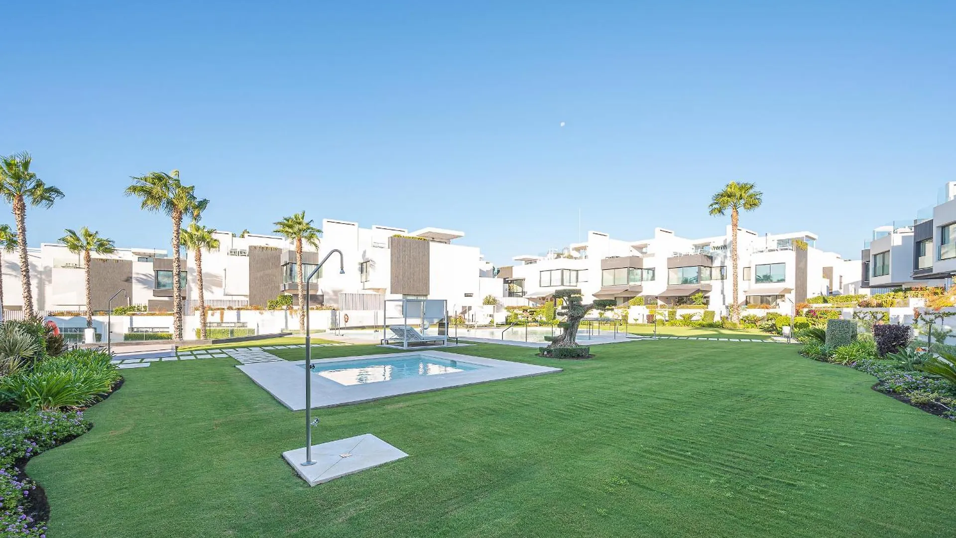 The Island, Estepona, Casa 6 Luxury Beachfront Spain
