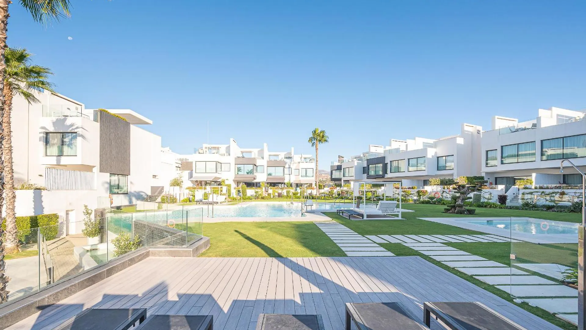 The Island, Estepona, Casa 6 Luxury Beachfront 0*, Estepona Spain